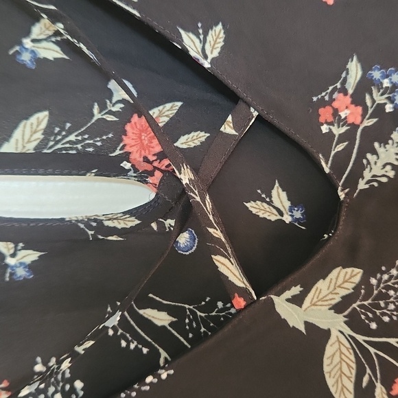 Women's George Plus Size  Floral Blouse - Size XXL - Picture 6 of 9